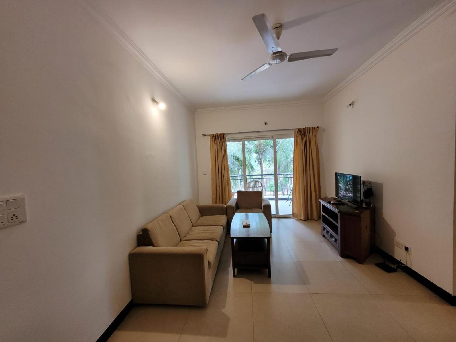 B&F Kensington Square Siolim Exterior foto